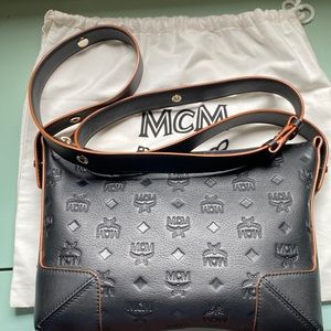 Beautiful black leather MCM crossbody bag!💞